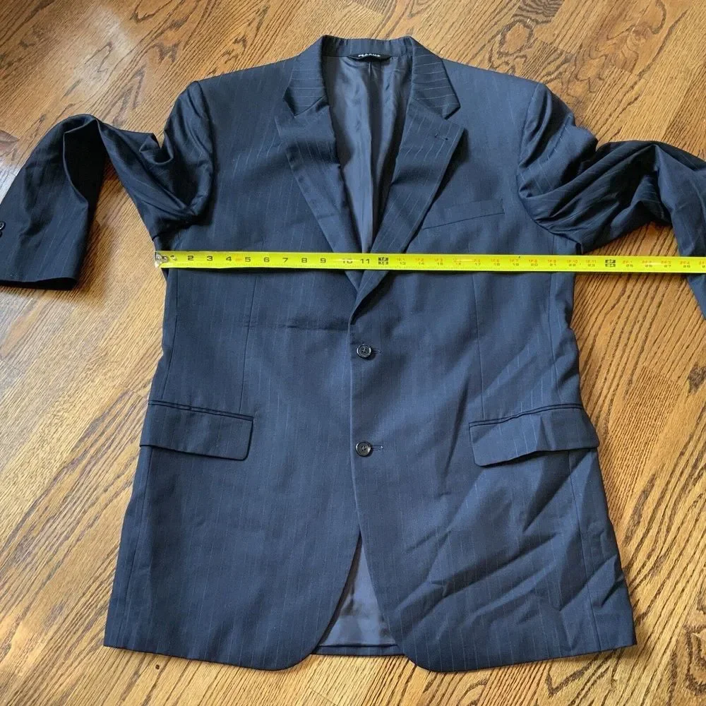 JOS A BANK SIGNATURE COLLECTION 44L 36 X 29 BLUE PINSTRIPED WOOL SILK BLEND SUIT